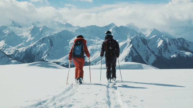 La Roca Village – Baqueira Heliski